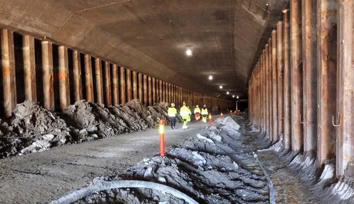 deretter å grave ut som en tunnel.