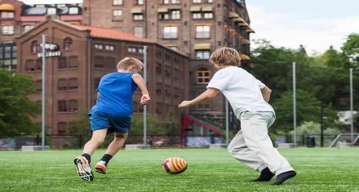 unge. Delmål 1: Anleggsdekningen på prioriterte idrettsanlegg skal minimum følge økningen av antall barn