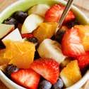 Ideer med Fresubin 2 kcal DRINK Fruktsalat Kutt opp frukt- og bærtyper som du liker.