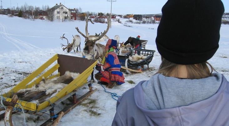 Tap og forsoning i en samisk hverdag Astri Dankertsen, BÅRJÅS, 2014 Den samiske melankolien en kulturell sorg og tomhetsfølelse Gjennom å sette ord på de vanskelige følelsene som de alle