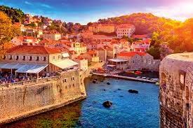 DAG. OKTOBER OSLO BERGEN TRONDHEIM DUBROVNIK Avreise med Norwegian direkte til Dubrovnik.. Buss venter på flyplassen og kjører oss til havna for ombordstigning i Dubrovnik.