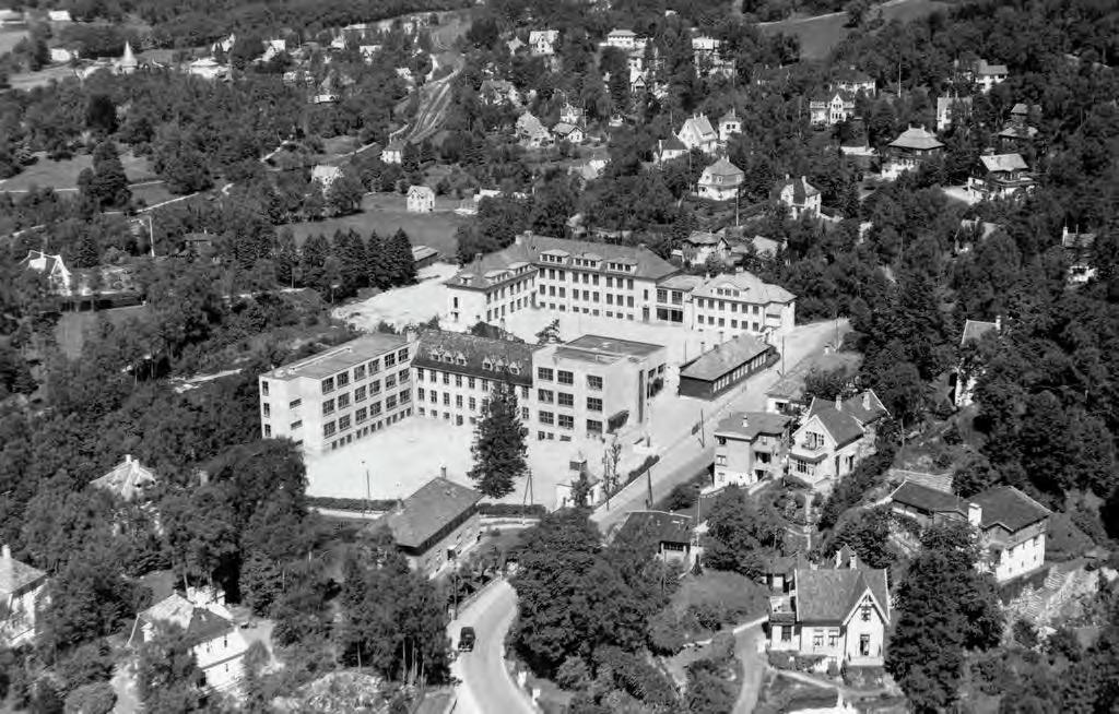 Figur 8. Paradis skole 1950.