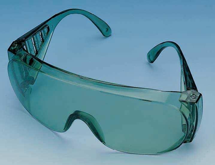 Briller/visir ved fare for sprut av