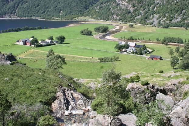 Det er store sammenhengende landbruksområder i dalføret mellom Bilstadvatnet og Teksevatnet, og dette området har stor verdi for landbruk.