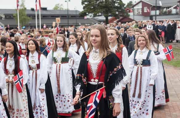 Gud signe vårt dyre fedreland Tekst: Elias Blix, melodi: Christoph E. F. Weyse Gud signe vårt dyre fedreland og lat det som hagen bløma!