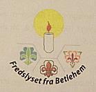 Fredslyset er opprinnelig tent med den evige flamme som brenner i fødselskirken i Betlehem. Hvert år siden 1986 har speidere tent et lys fra flammen i Fødsels-grotten.