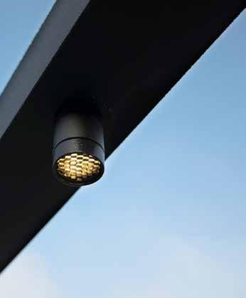 Fra damkanter til trappetrinn og dekkplater, med disse LEDlistene gir vi deg nye muligheter for lyseffekter med in-lite belysning.
