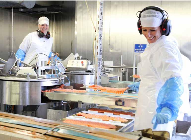 Matvaresikkerhet Fra Lerøy Fossen AS Lerøy Seafood Group jobber aktivt i alle ledd i verdikjeden for å sikre forbrukeren trygge produkter.