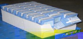 Eksempel på en ikke egnet D-pak Lokk/plastfilm mangler, som kan medføre at F-pak faller ut under intern-transport. Plastkasser samtlige varianter må ta høyde for å fungere ved automathåndtering.