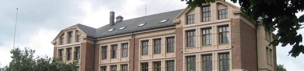 Investeringsbudsjettet Strømsø skole er vedtatt oppgradert til kontorformål for relokalisering av Senter for oppvekst.
