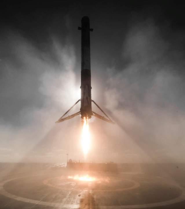 SpaceX sin autonome rakett lærte fra sine tidlige feil og har