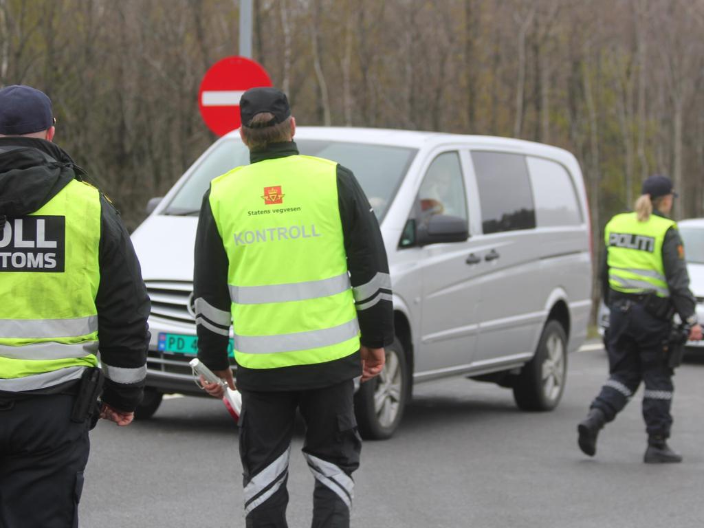 DELER PÅ OPPGAVEN Samarbeid mellom politiet og