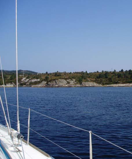 1 RISASJØEN Fjordområdet som deles mellom Austrheim og Lindås er et mye brukt båtutfartsområde med gode fiskegrunner.
