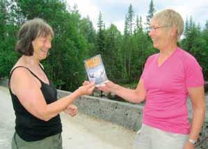 Koiestafetten Teksr: Axel J. Holt/Foto: Erik Monserud Turistforeningen skulle innvie ny koie ved Strøen. Offisiell åpning av Fønhuskoia var lagt til lørdag 22. juni, Blomsteraften.