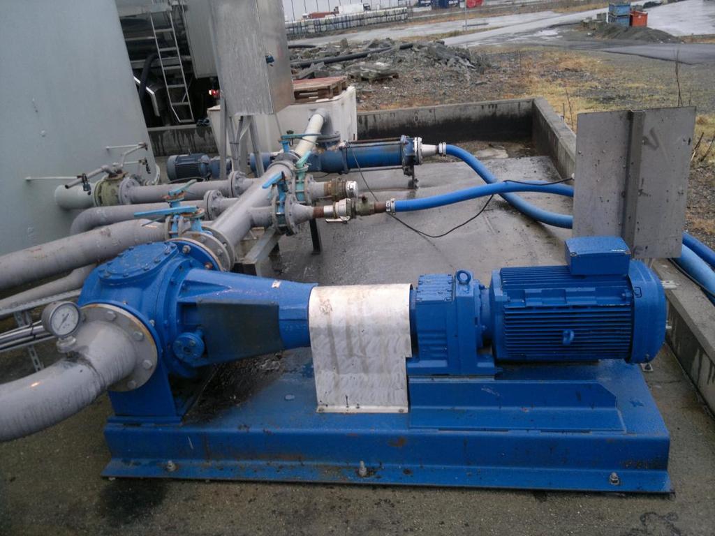 Referanse ark: Hydral AS Bildet nedenfor viser tankanlegg og booster pumpe hos Hydral AS i Kristiansund.