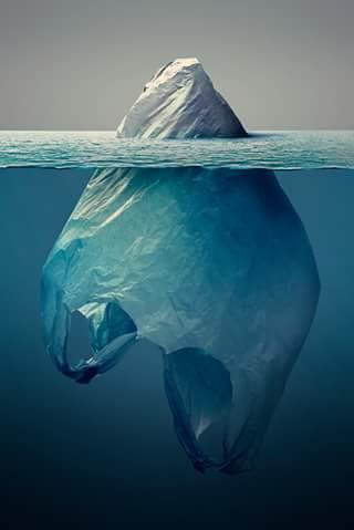 Plast på strendene er bare «toppen av isfjellet»