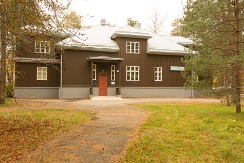 Keskuses on praktiseerinud mitmed residendid.kõik juhendajad on resertifitseeritud. Residentide juhendajad: dr. Kaja Arbeiter dr. Aili Tabri dr. Mirjam Türkson 20.