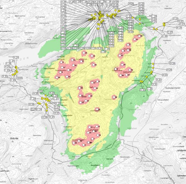 Grafisk sammenligning av støyutbredelsen for omgivelsene Figur 6. Forskjell i støysoner mellom basisturbin (V117-3.6, til venstre) og alternativ 1 (V136-4.2, til høyre).