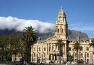 Det er mye å oppleve i Cape Town-området: V&A Waterfront, museer, markeder og å nyte solnedgangen over Cape Town