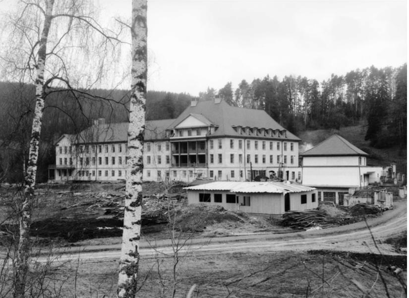 mai 1932, som et «hospital for strålebehandling» Innsamlinger basert