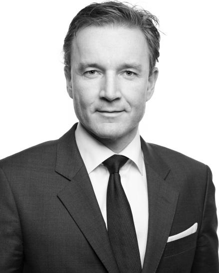 LARS KNEM CHRISTIE Partner EQUITY CAPITAL MARKETS PUBLIC M&A REGULATORY Lars Knem Christie has nearly 20 years' experience from the capital market and is considered to be one of Norway's leading