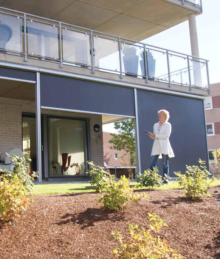 Levegg og vindskjerm fra Fasadeprodukter gir deg fleksibiliteten til å utvide brukstiden av terrassen. Levegg/Vindskjerm FORVANDLE UTEPLASSEN TIL ET HVERDAGSROM!