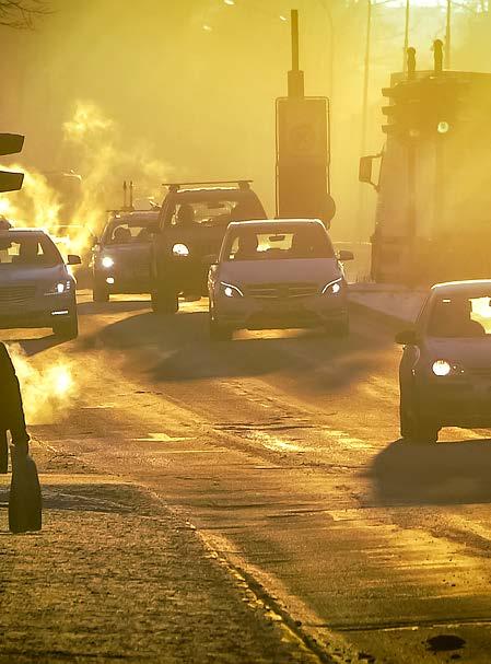 Ferjefri og utbedret E39 Miljø Utslipp av klimagasser skal ned også i transportsektoren Økt trafikk men utslipp over en 40- årsperiode blir nær uendret: Bortfall av ferjer Jevnere fart og lite