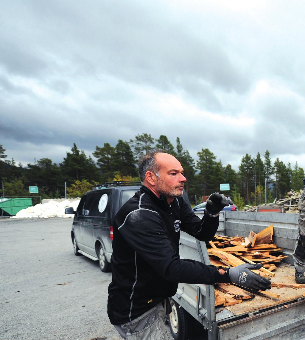 Bruk FIAS sine gjenvinningsstasjoner: Lettvint og billig Hvorfor slenger folk igjen avfallet sitt og bidrar til forsøpling på returpunktene når de i stedet kan levere alt på FIAS sine