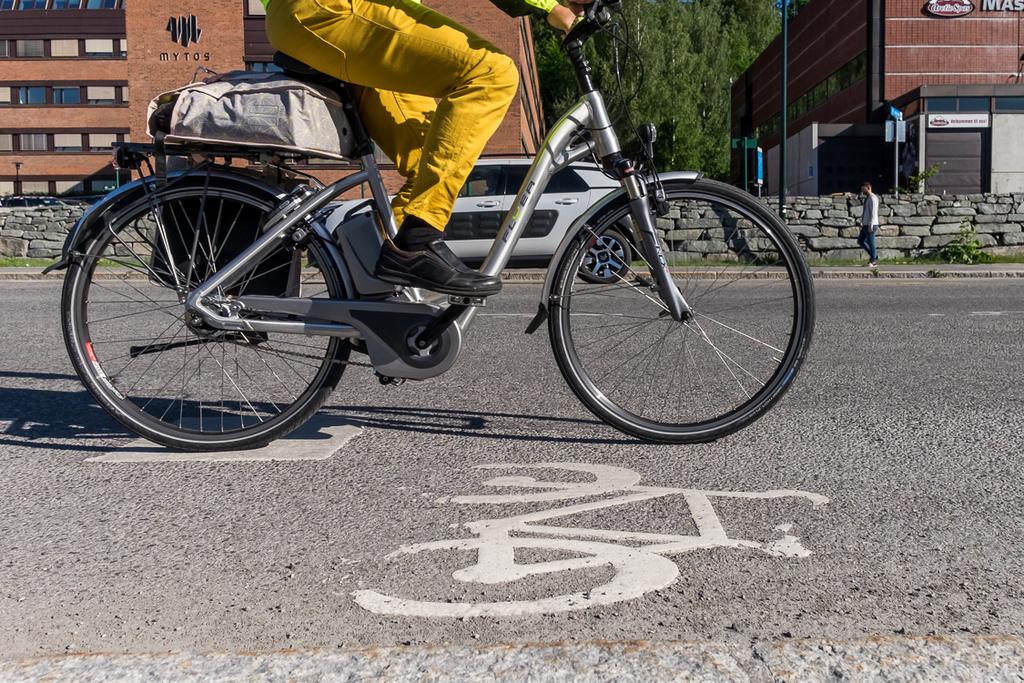 HVORFOR SKAL ASKER BLI EN BEDRE SYKKELBY? 1.1 BAKGRUNN OG HENSIKT Overordnede målsetninger legger til grunn en sykkelandel i byer på 20 % (NTP 2018 m.fl.).