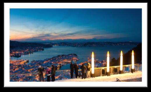 FLØIEN FOLKERESTAURANT JULEFEIRING MED UTSIKT OVER BERGEN JULEBUFFÈT MED FORRETTSBUFFÈT Vår forrettsbuffét gir deg et utvalg av julens smaker og inneholder både tradisjonelle og moderne retter.