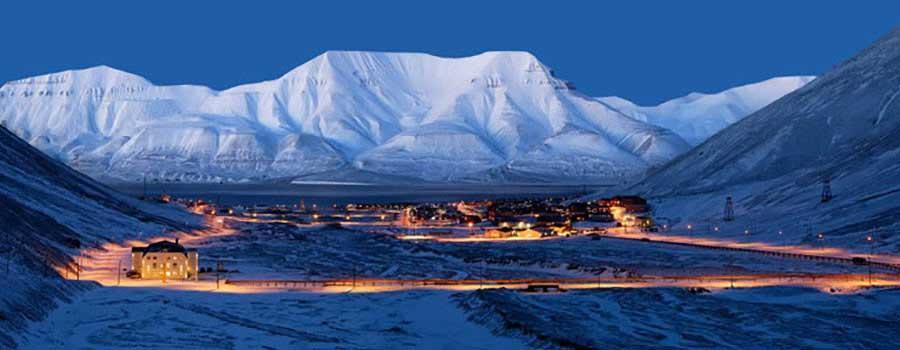 Et år hadde man 42 utrykninger for å jage isbjørn ut av Longyearbyen, men bare tre utrykninger for å rydde opp i menneskelige kalamiteter. Svalbard er egentlig en sydhavsøy som har flyttet seg.
