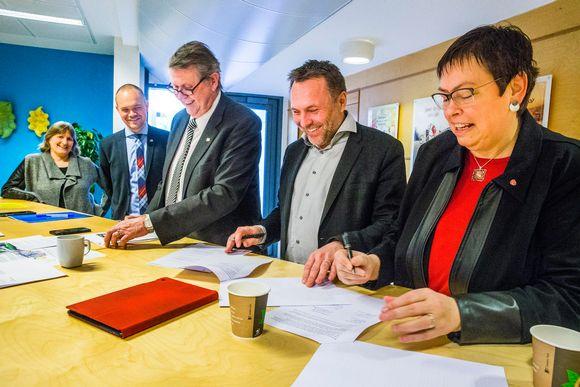 Bymiljøavtale Trondheim Avtale mellom Trondheim kommune, Sør- Trøndelag fylkeskommune og Staten (SVV og JBV) Gjelder for perioden 2016-2023