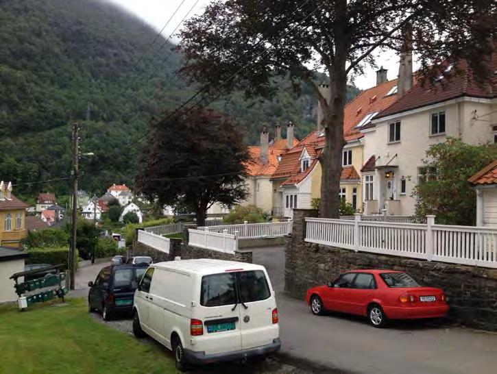 Schou, med inspirasjon fra Arts- and Crafts bevegelsen og engelsk hagebyarkitektur (Kulturminnegrunnlag