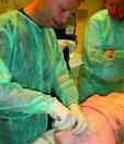Hovedmålet er å redusere tiden i akuttmottaket, slik at pasientene raskt kommer til definitiv kirurgisk behandling. De første kursene gikk av stabelen høsten 2004.