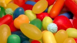 Hvorfor er det slik Hypotese 1: Barn blir tiltrukket av godteri fordi de ikke får det så ofte.