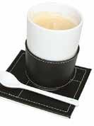 Dekorasjon: Tampo og gravering 7740 KAFFESETT Flott kaffesett i porselen med brikker i