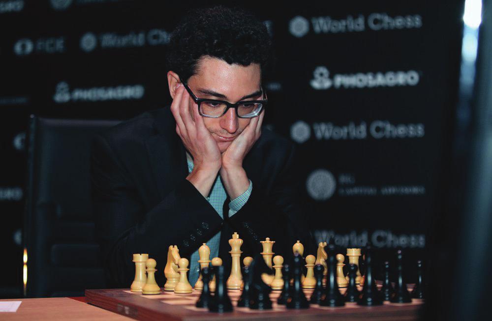 foto: World Chess Det er kjempevanskelig å komme til VM-kampen. Man må gjennom mange turneringer og ha høy rating.