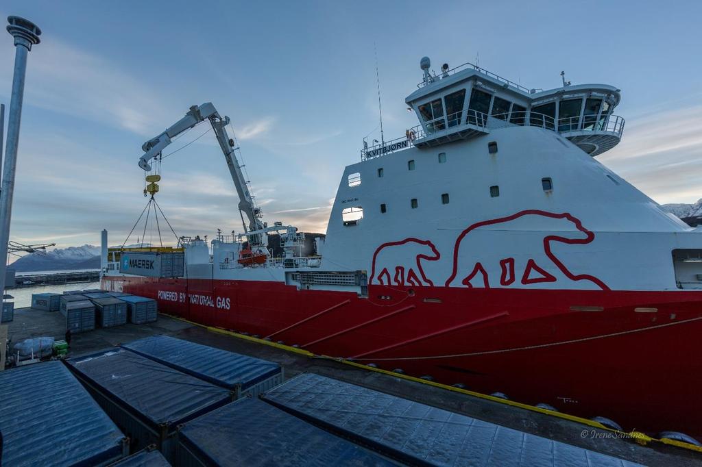 HAVNESAMARBEIDSPROSJEKT: «MER GODS PÅ SJØ I NORD-TROMS» av stykkgodset kommer nå med Hurtigruten, mens enkelte brukere har valgt å gå over til biltransport.