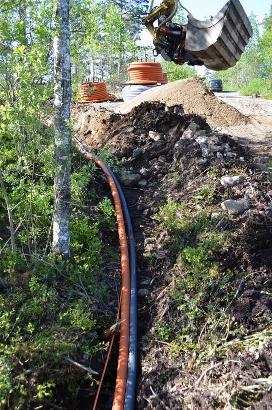 Dette gjøres delvis ved å bygge om anleggsveien til et smalere tverrsnitt, samt fremføring i de delene av planområdet hvor det ikke har vært behov for anleggsvei.