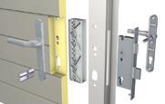 Det er vanligvis fire hensyn som avgjør om en gangdør kan fungere som nødutgang: Type lås, dørens bredde og høyde, samt