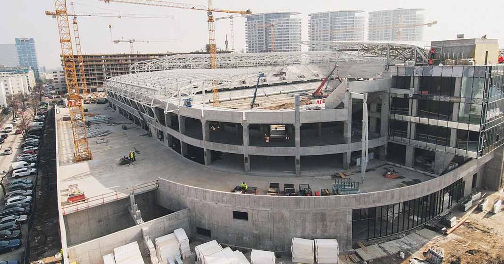 2 FUTBAL štvrtok 29. 3. 2018 BOLI SME na kontrolnom dni Národného futbalového štadióna Takto vyzerá hrubá stavba Národného futbalového štadióna zo strany Národného tenisového centra.
