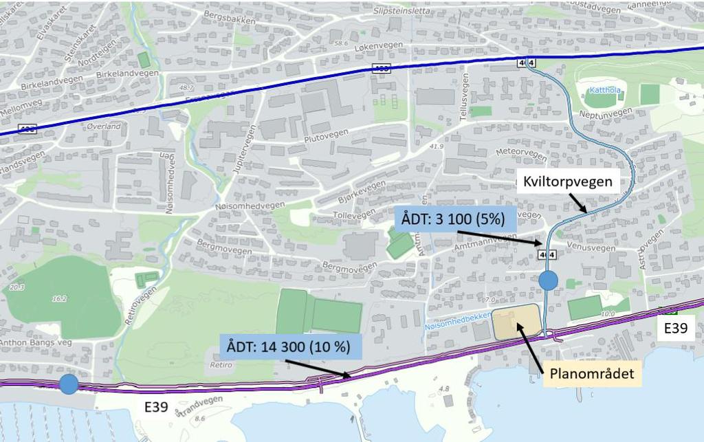 Side 2 av 13 2 DAGENS SITUASJON 2.1 Kryssområdet Figur 1 Trafikkmengder med tungtrafikkandel for E39 og Kviltorpvegen.