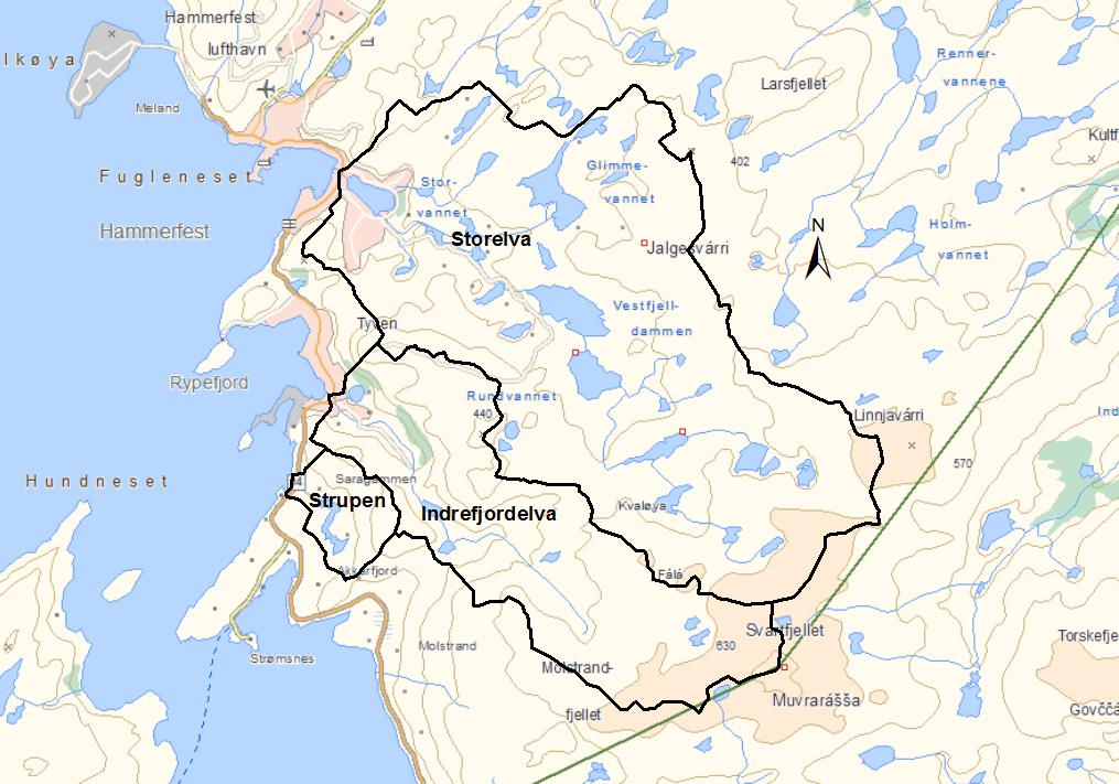 1 Beskrivelse av nedbørfeltene De tre analysevassdragene ligger alle i Hammerfest kommune. Selv om nedbørfeltene grenser til hverandre kan de ha noe ulike flomforløp.
