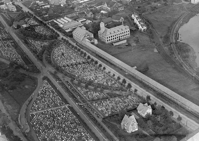 Sykkelvei Minde, Bergen kommune Kulturminnegrunnlag 24 Figur 21. Bilde fra 1935-39. To jernbanespor møtes i høyre bildekant.