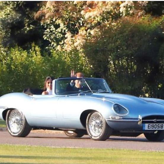 Meghan og Harry, fra Windsor Castle en Jaguar