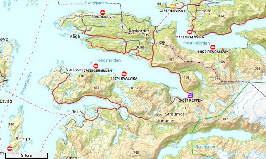 Vedlegg A: Kart over lokaliteten Alle kart er med kartdatum WGS84. Hovedstrømretning for spredningsstrøm er mot øst og vest og markeres med gul pil i Figur A-2.