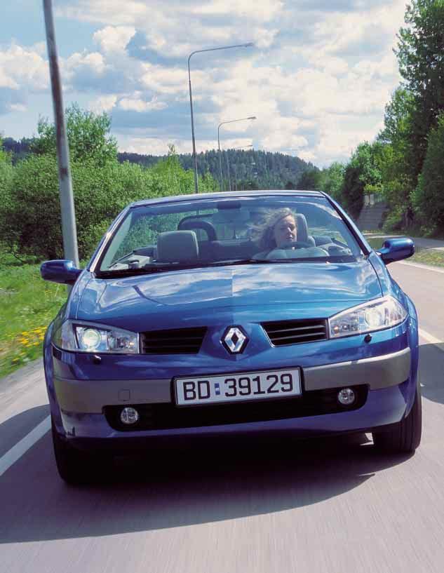 Peugeot 30 CC møter Renault Mégane CC: BILtest Nr 40
