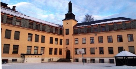 Skolene i dag: Ullerål skole, Hønefoss skole og Eikli skole god beliggenhet i forhold til der elevene bor Ullerål skole delvis