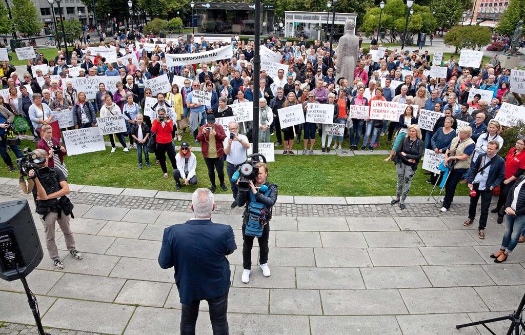 Nye medisiner Initiativtakeren Finn Helge Quist hadde fått med seg de fleste pasientforeningene innen kreft. Blodkreftforeningens nestleder Jacob Hygen holdt appell.