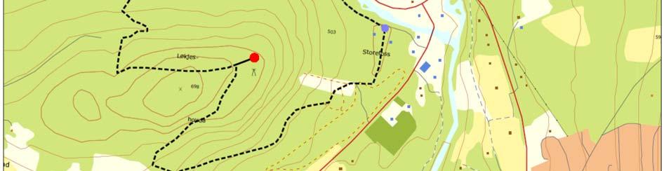 Ta av til høgre mot Herangtunet og parker på P-plassen nedanfor